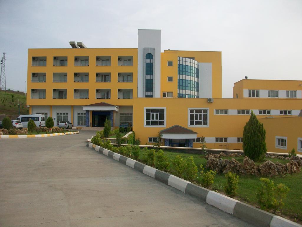 Bato Thermal Hotel Batman Kültér fotó